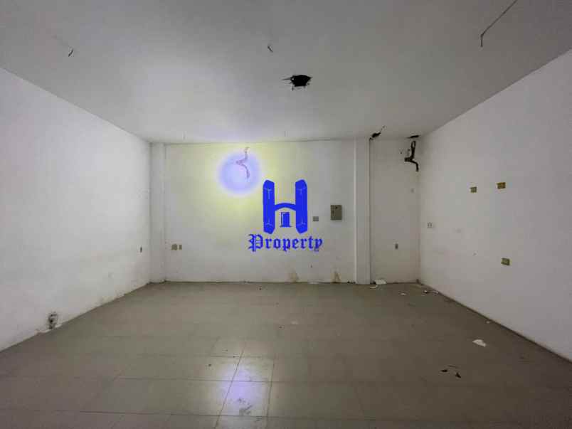 dijual disewakan gedung di jalan mh thamrin medan