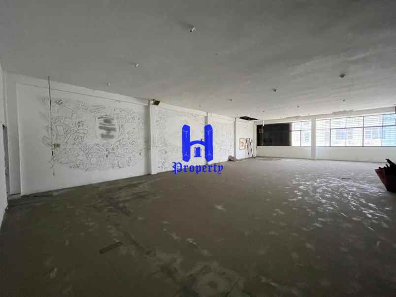 dijual disewakan gedung di jalan mh thamrin medan