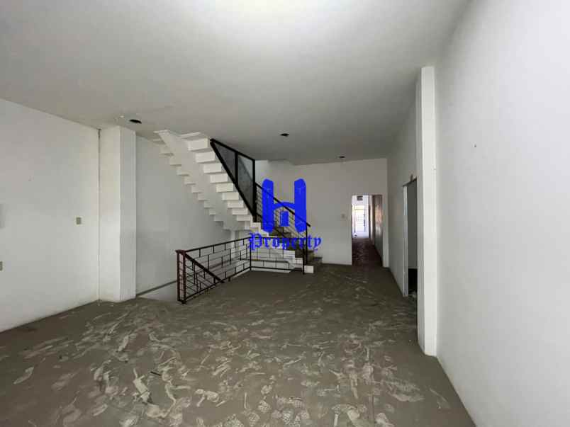 dijual disewakan gedung di jalan mh thamrin medan
