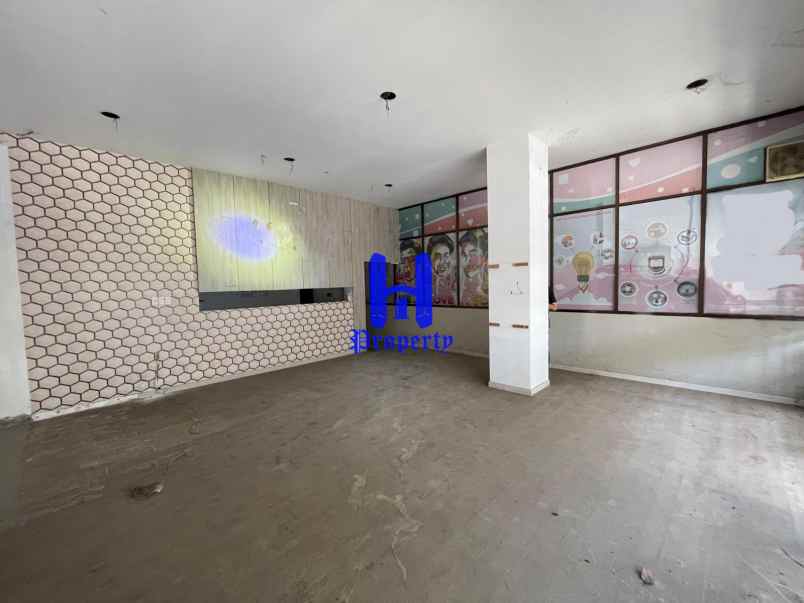 dijual disewakan gedung di jalan mh thamrin medan