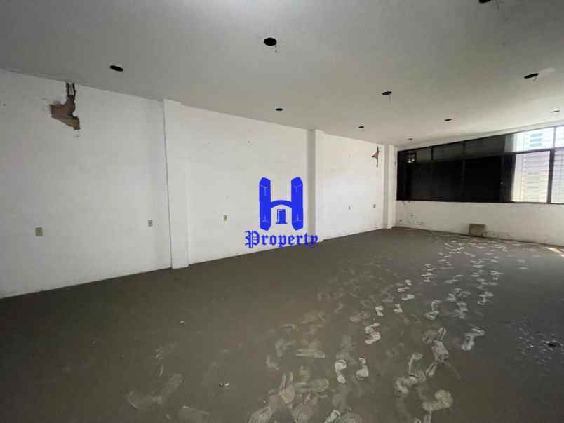 dijual disewakan gedung di jalan mh thamrin medan