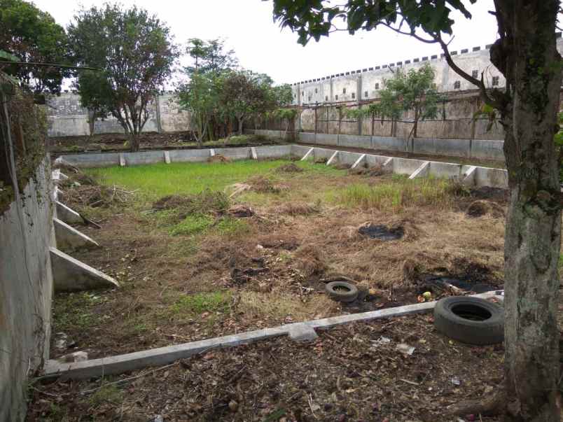 dijual gudang di tumpang malang