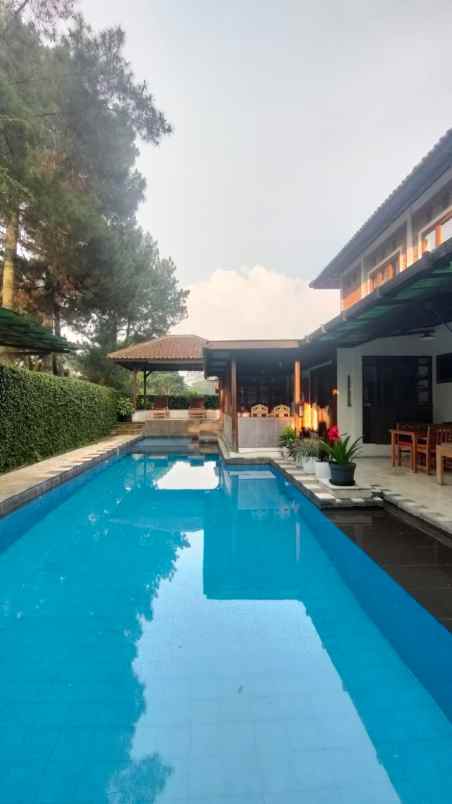 dijual hotel lembang