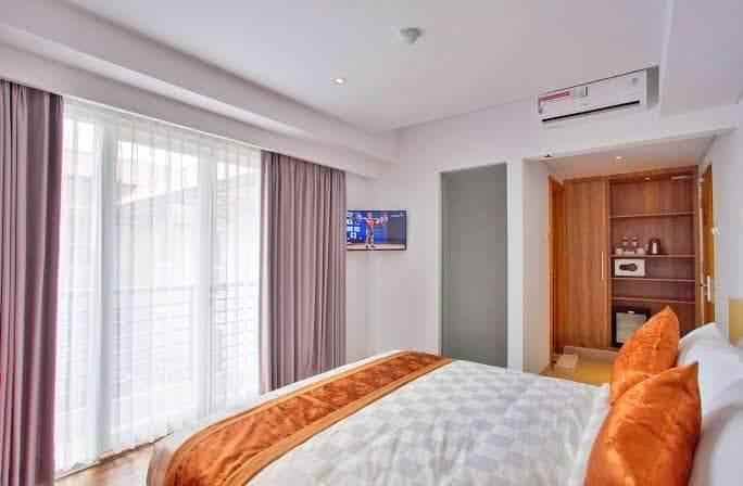 dijual hotel raya kuta