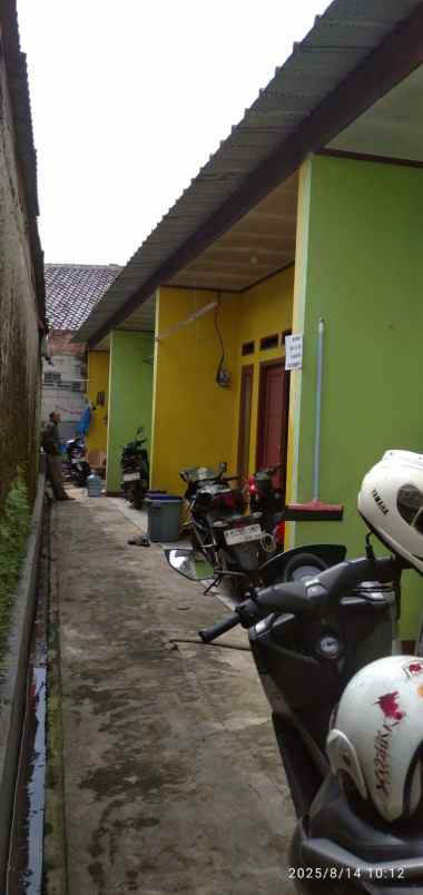 dijual kontrakan 4 pintu terisi penuh
