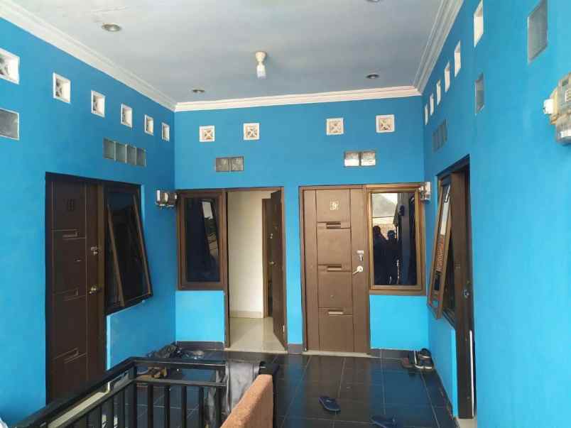 dijual kost jl caringin jatinangor