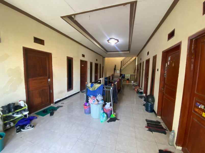 dijual kost jl mojo kec gubeng durabaya