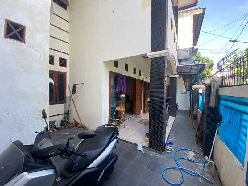 dijual kost jl mojo kec gubeng durabaya