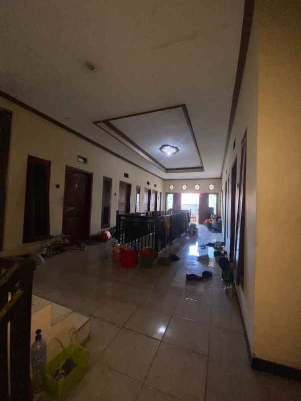 dijual kost jl mojo kec gubeng durabaya