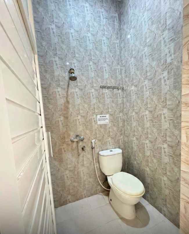 dijual kost puri indah
