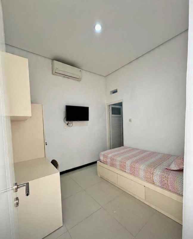 dijual kost puri indah