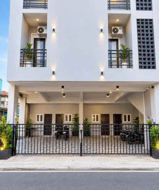 dijual kost udayana jimbaran