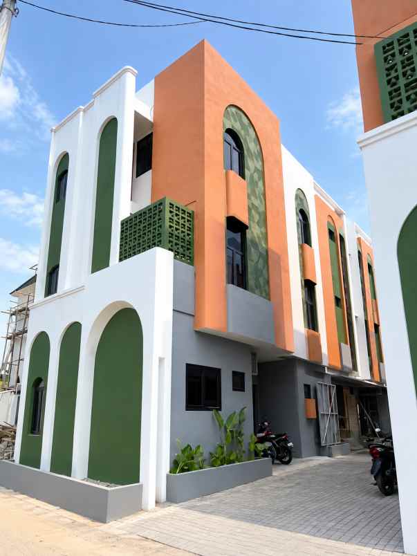 dijual kost ui kukusan beji