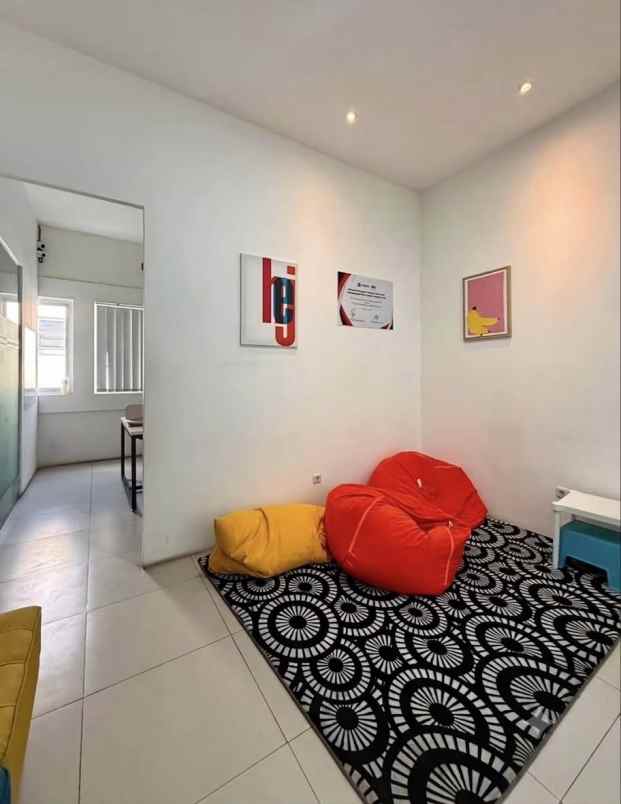 dijual mini gedung di haji nawi jakarta selatan