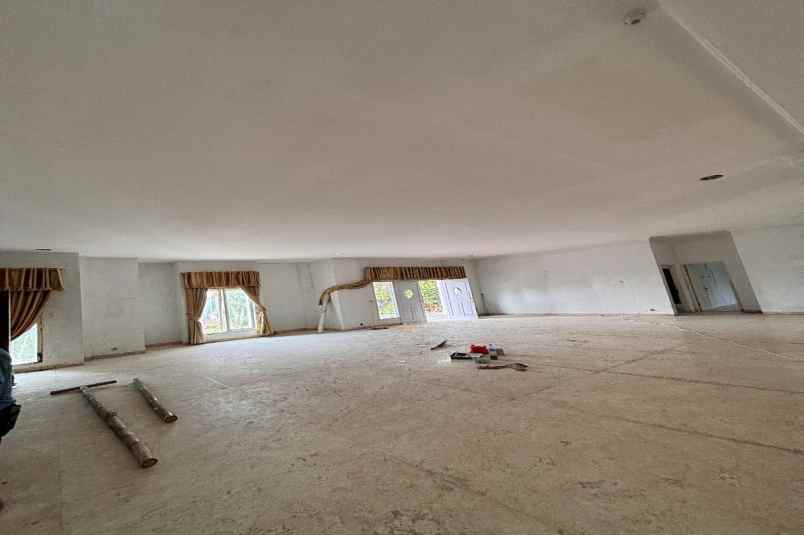 dijual murah rumah mewah di leuwinanggung depok