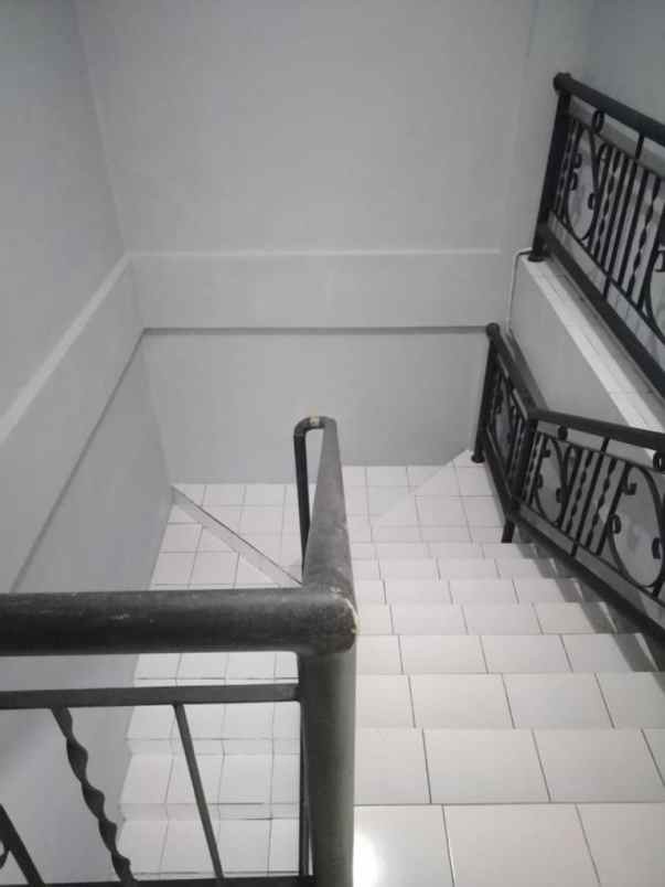 dijual ruko gudang kantor dr soepomo