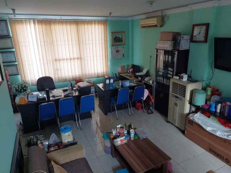 dijual ruko gudang kantor jalan raya aralia kota