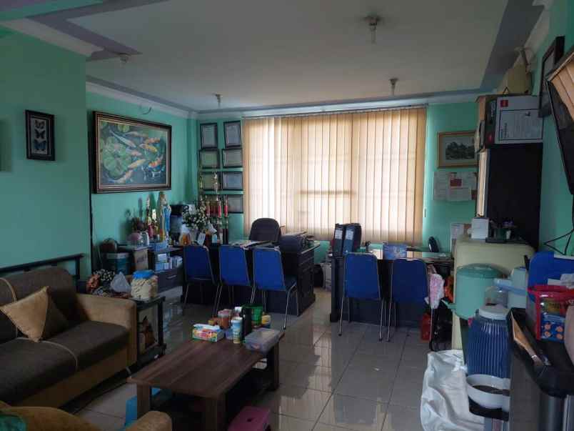 dijual ruko gudang kantor jalan raya aralia kota