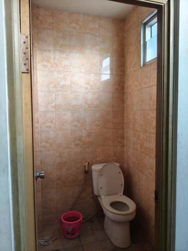 dijual ruko gudang kantor jln m h thamrin