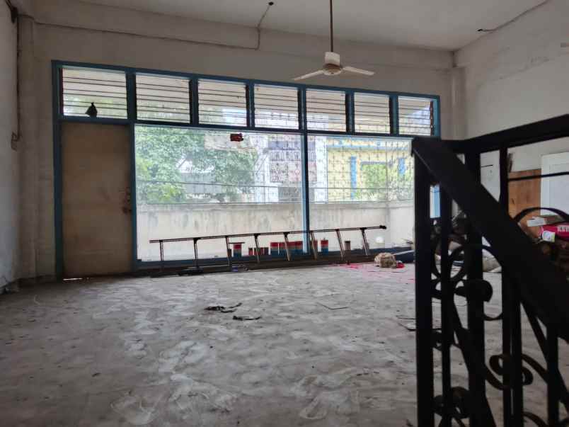 dijual ruko gudang kantor raya genteng besar
