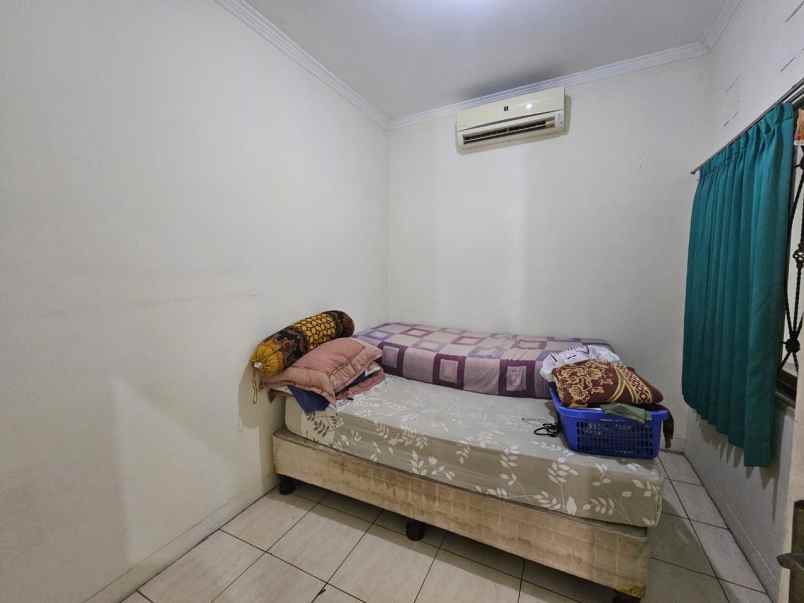 dijual rumah 1 5 lt cluster bulevar hijau harga nego