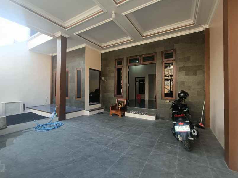 dijual rumah 2 lantai lokasi sawojajar 2 malang