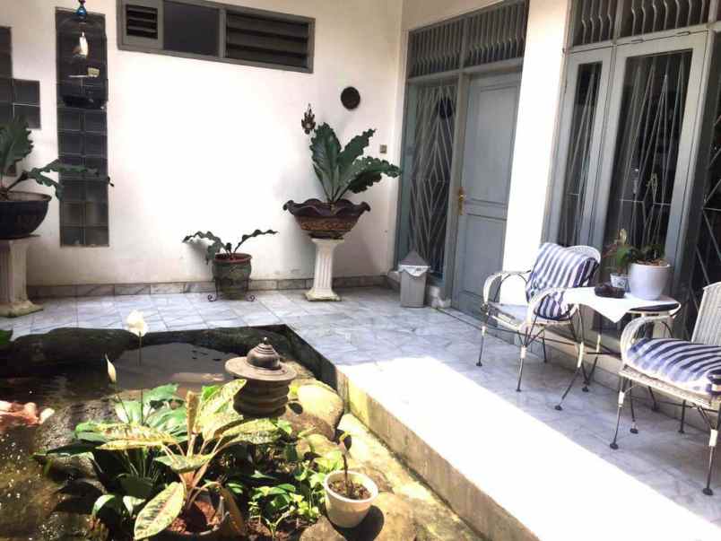 dijual rumah 28 patra kuningan barat