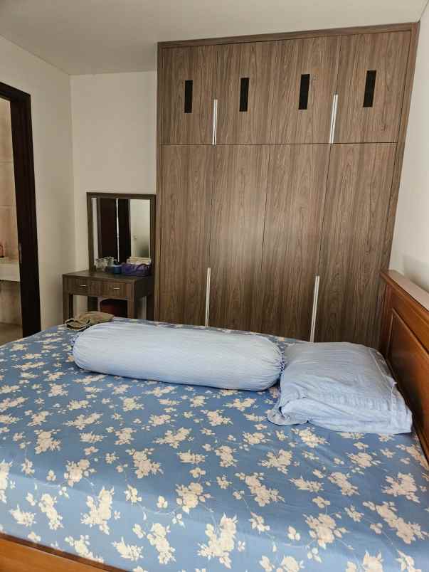 dijual rumah acacia graha natura