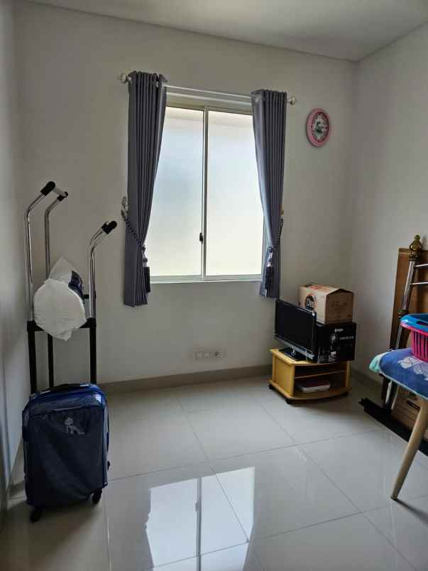 dijual rumah acacia graha natura