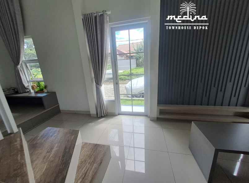 dijual rumah alamat jalan kramat asem