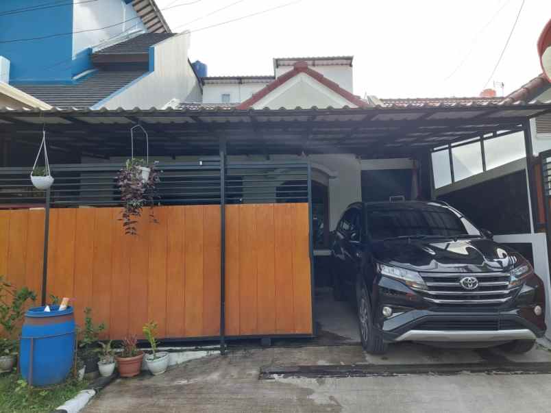 dijual rumah antapani