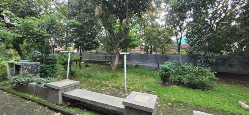 dijual rumah antapani lama
