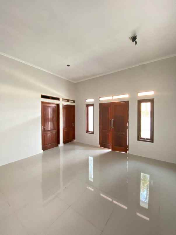dijual rumah arcamanik bandung