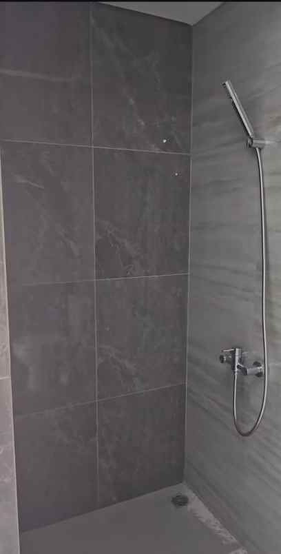 dijual rumah aruba villa pakuwon city