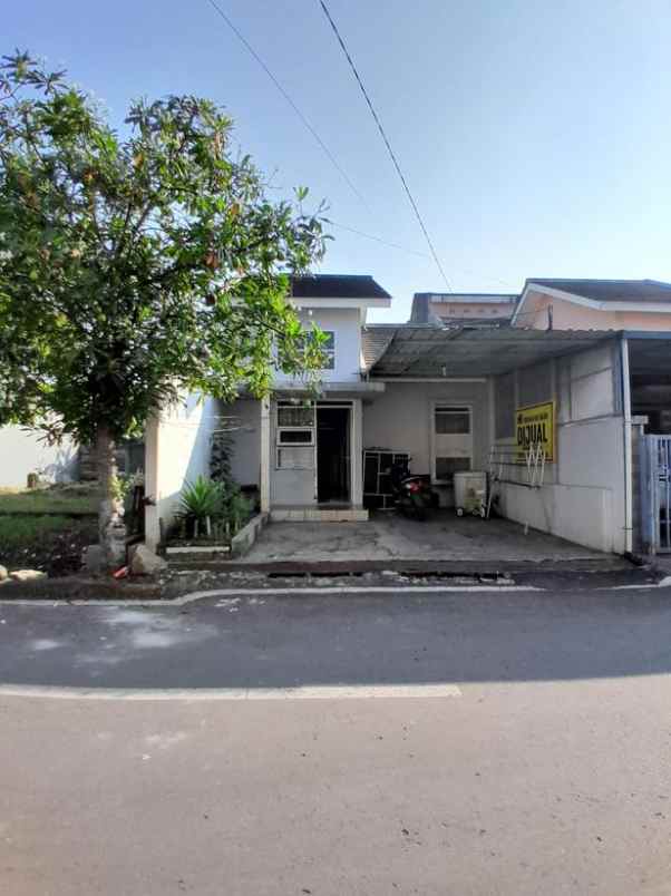 dijual rumah asri dan nyaman di buana ciwastra