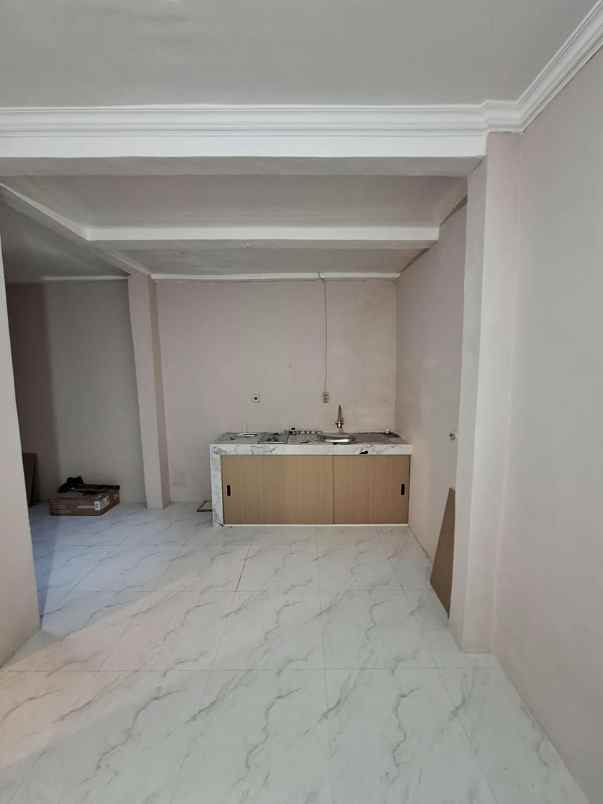 dijual rumah babatan pratama