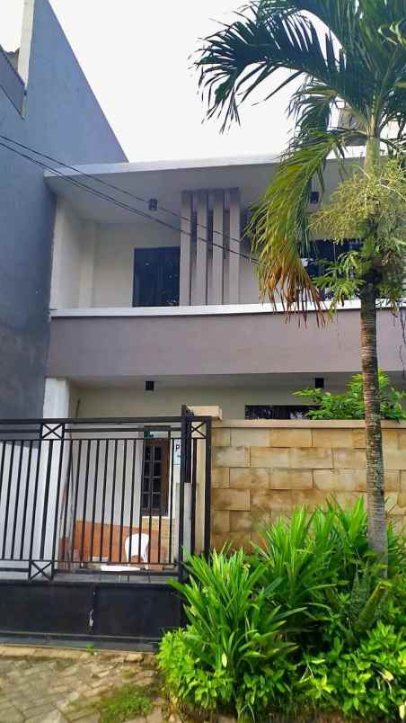 dijual rumah babatan pratama