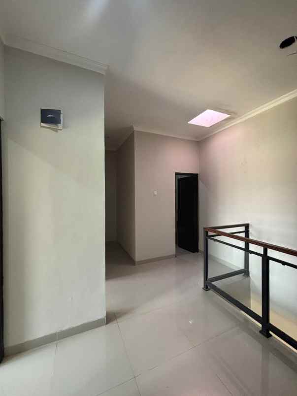 dijual rumah bakti jaya setu tangerang