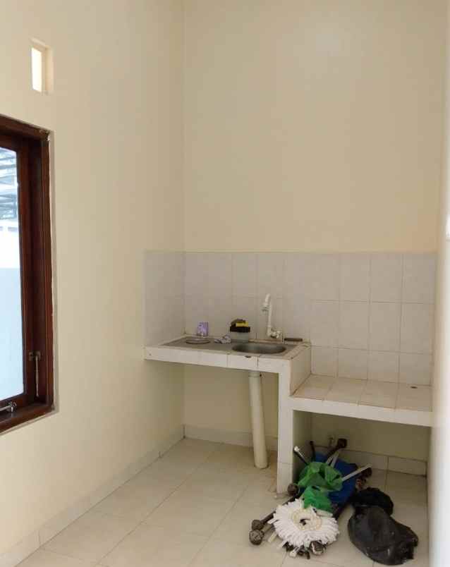 dijual rumah banjeng