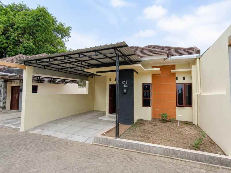 dijual rumah banjeng
