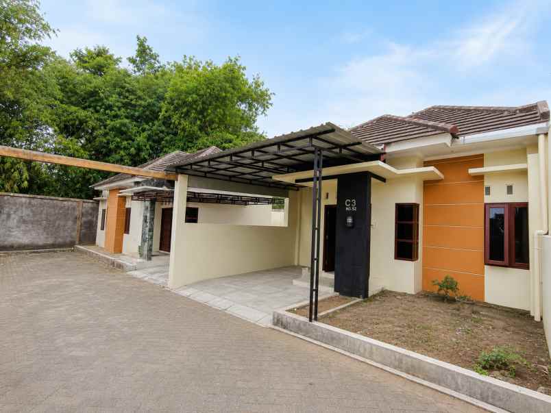 dijual rumah banjeng