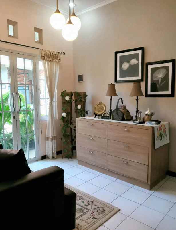 dijual rumah banyumanik