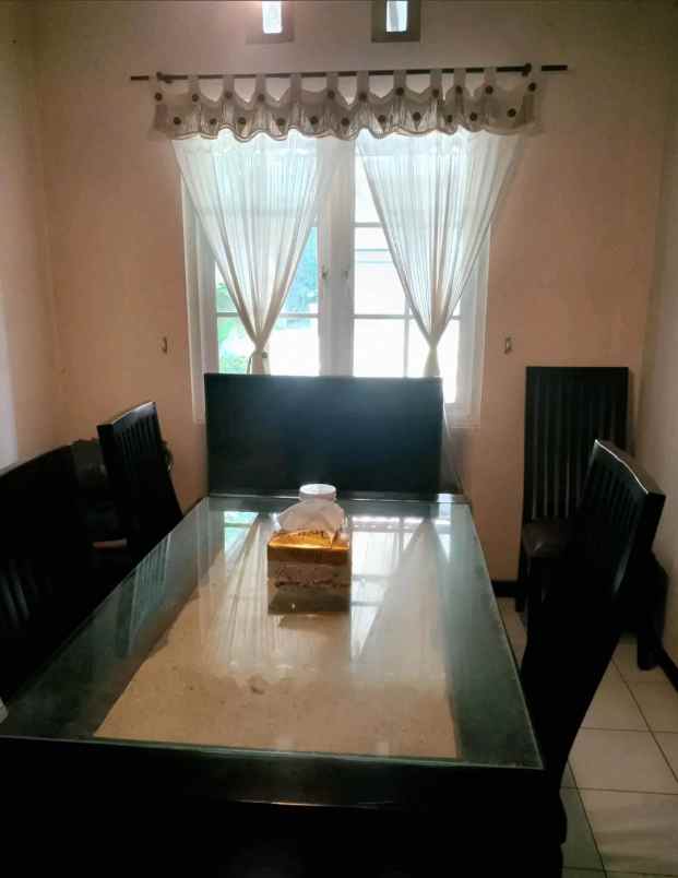 dijual rumah banyumanik