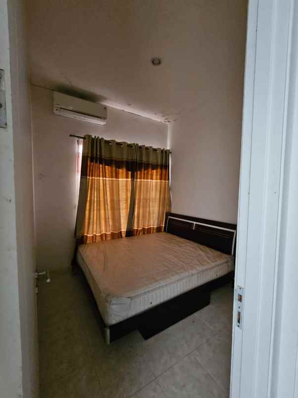 dijual rumah barombong