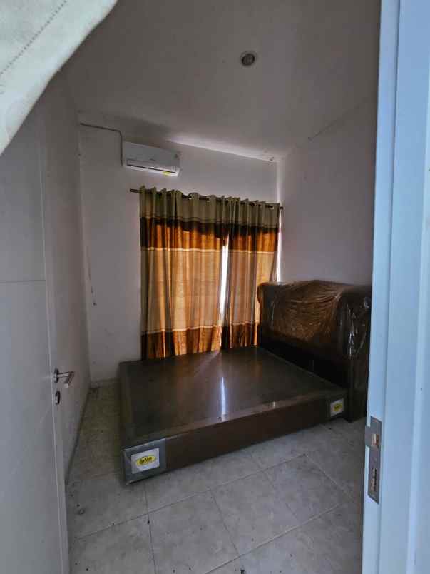 dijual rumah barombong