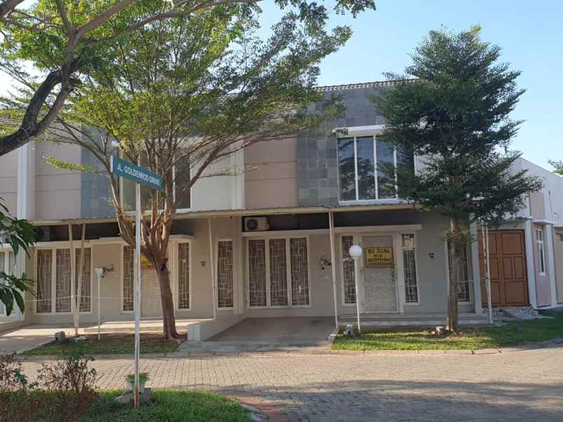 dijual rumah barombong