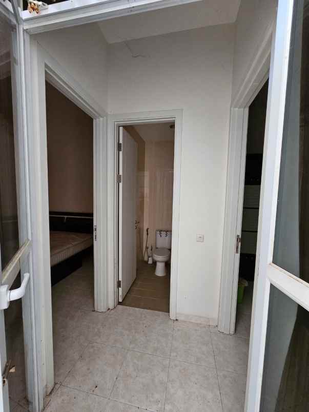 dijual rumah barombong