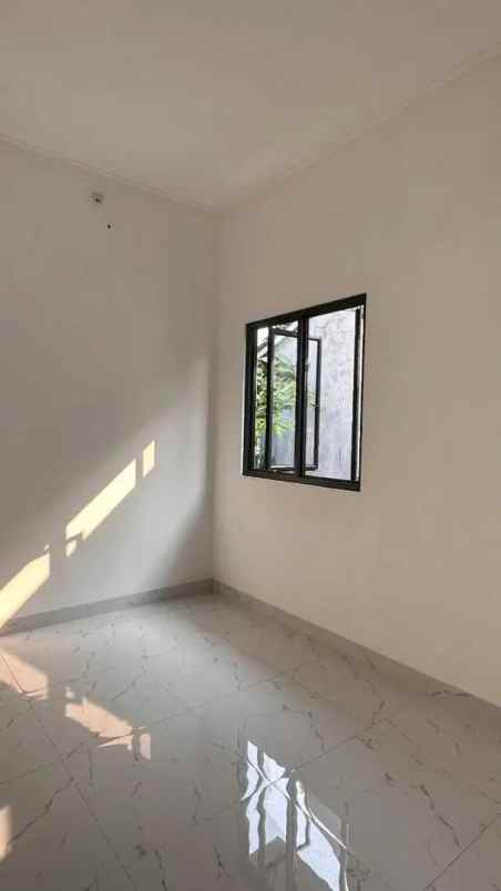 dijual rumah baru cantik di serpong ciater dekat bsd