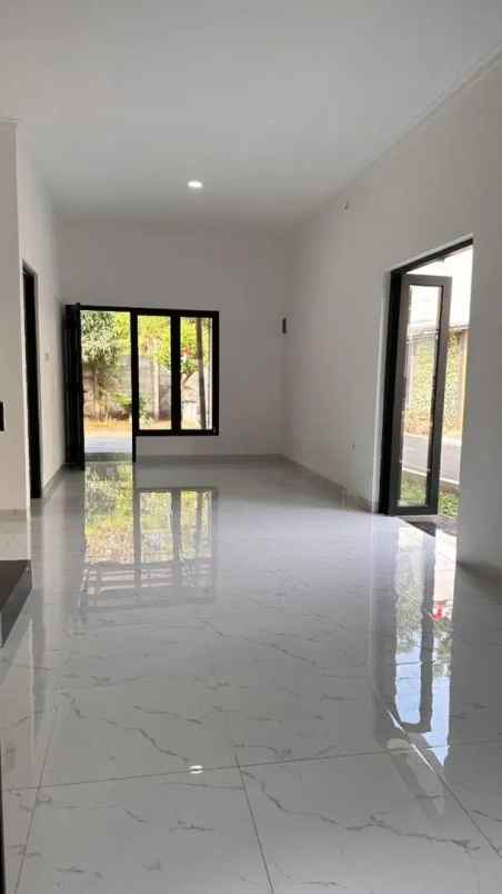 dijual rumah baru cantik di serpong ciater dekat bsd