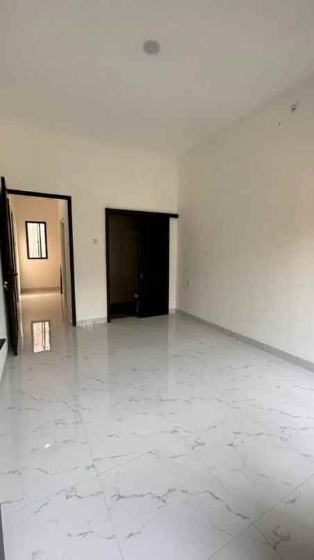 dijual rumah baru cantik di serpong ciater dekat bsd